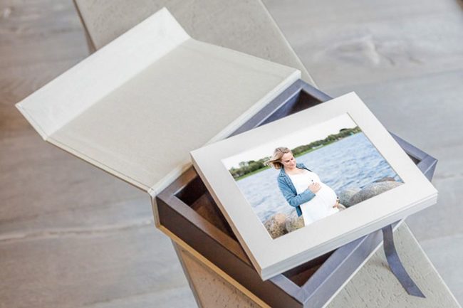 Matted print box with maternity photo